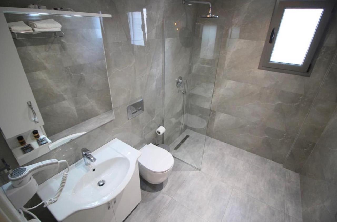 Hotel Lidi Саранде Екстериор снимка